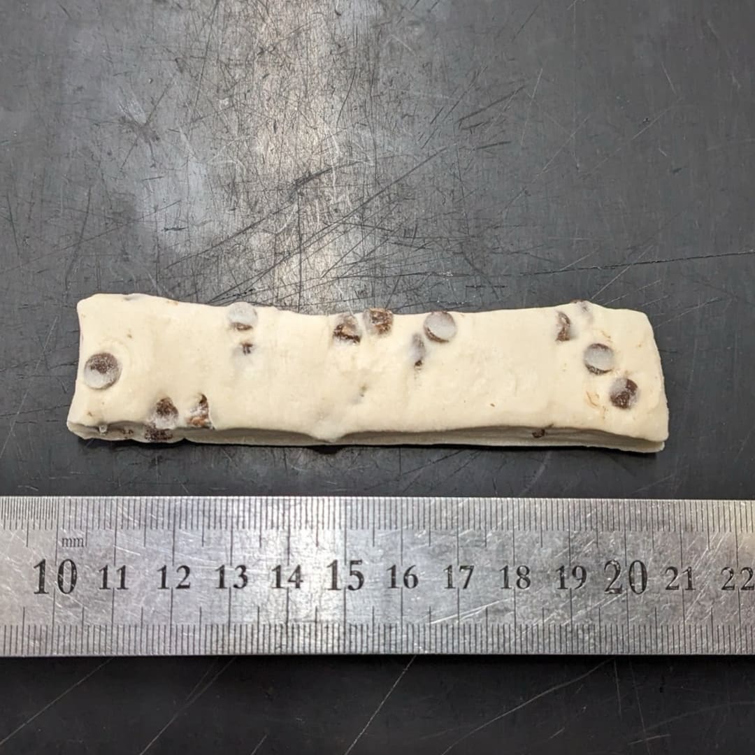 チョコスティック成型生地 | 冷凍パン生地のtonton