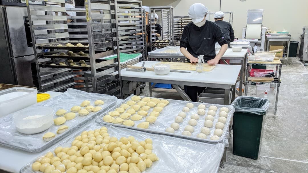 私たちについて | 冷凍パン生地のtonton