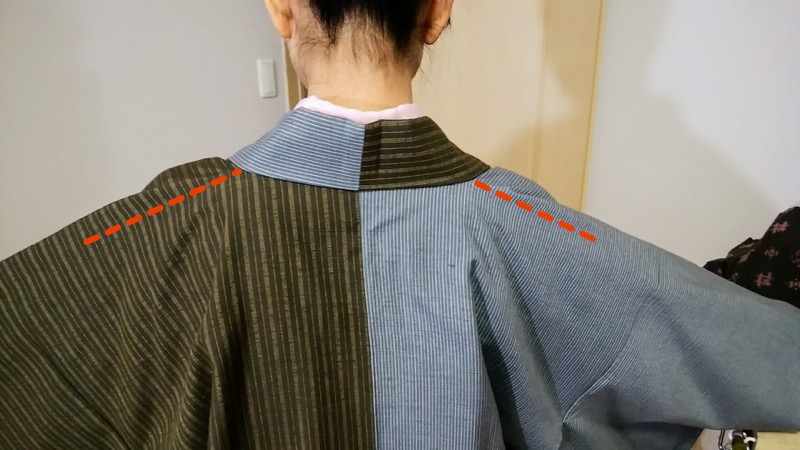 衣紋抜きの角度と 肩線の置き方の関係02