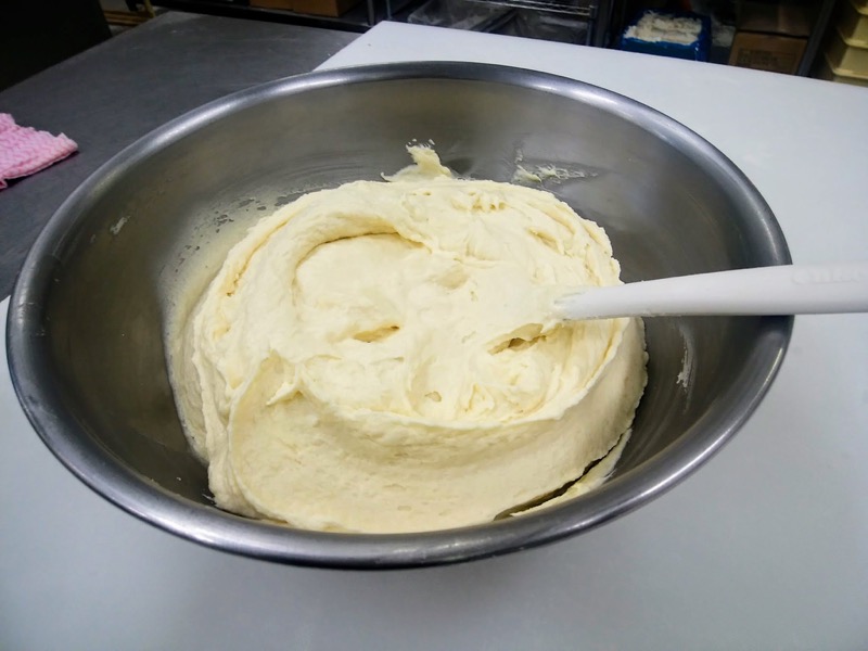 卵 乳アレルギー対応のカップケーキを作ってみたのですが 卵 牛乳を使わないパンはおまかせ 株式会社トントンハウス